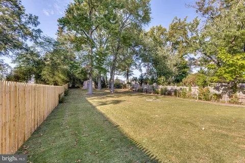 $300,000 | 313 East Washington Avenue, Magnolia, NJ 08049