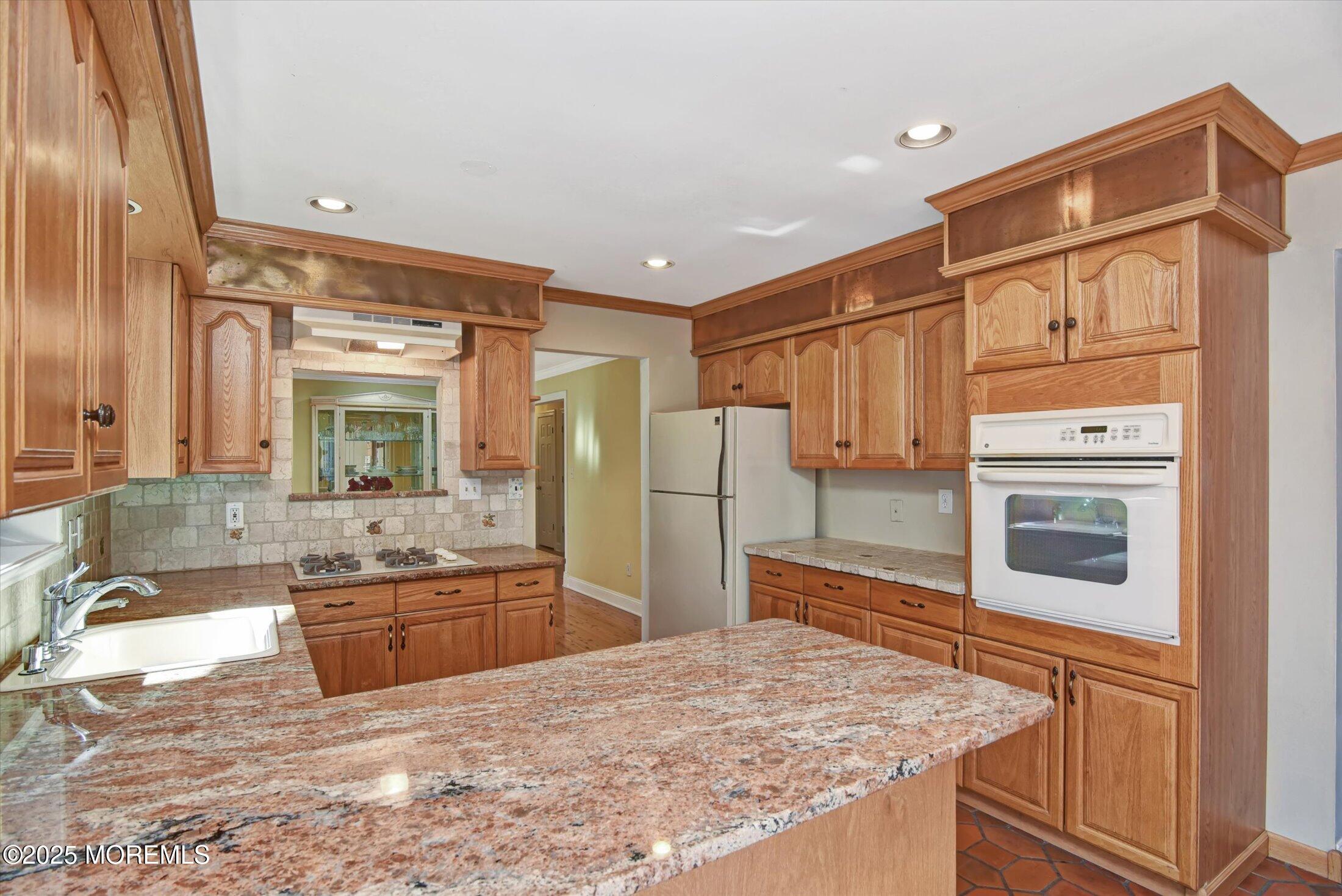 7 Mccue Road Morganville, NJ 07751 - Photo 11 of 55 15-Kitchen
