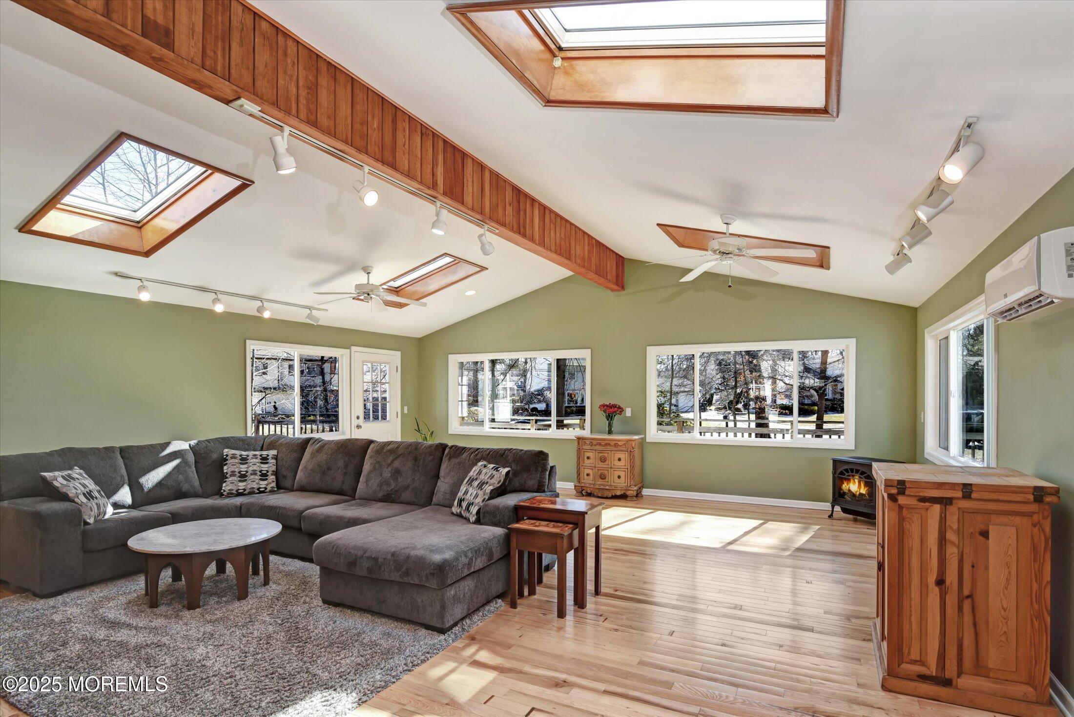 7 Mccue Road Morganville, NJ 07751 - Photo 13 of 55 18-Family Room