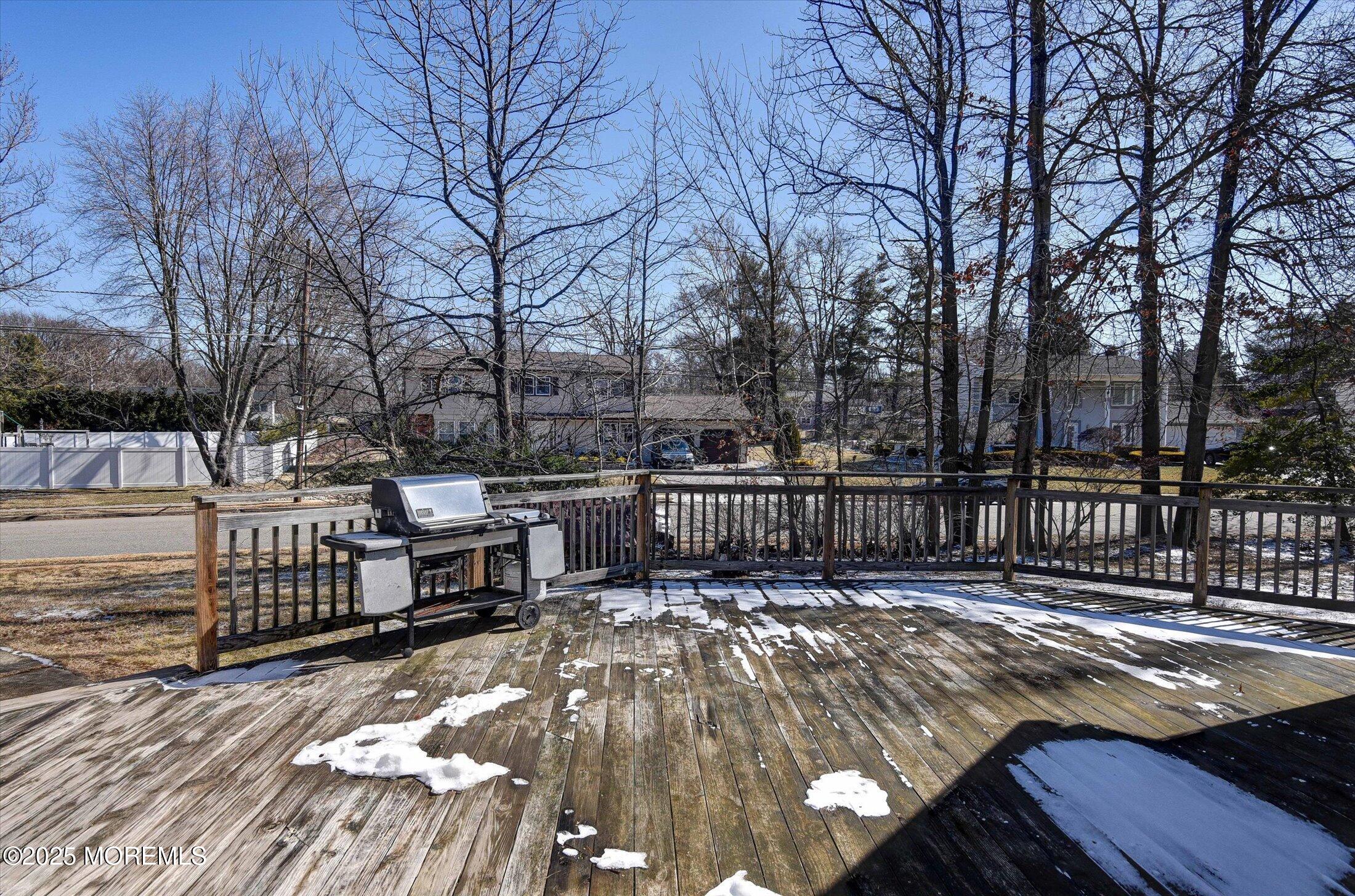 7 Mccue Road Morganville, NJ 07751 - Photo 31 of 55 39-Deck