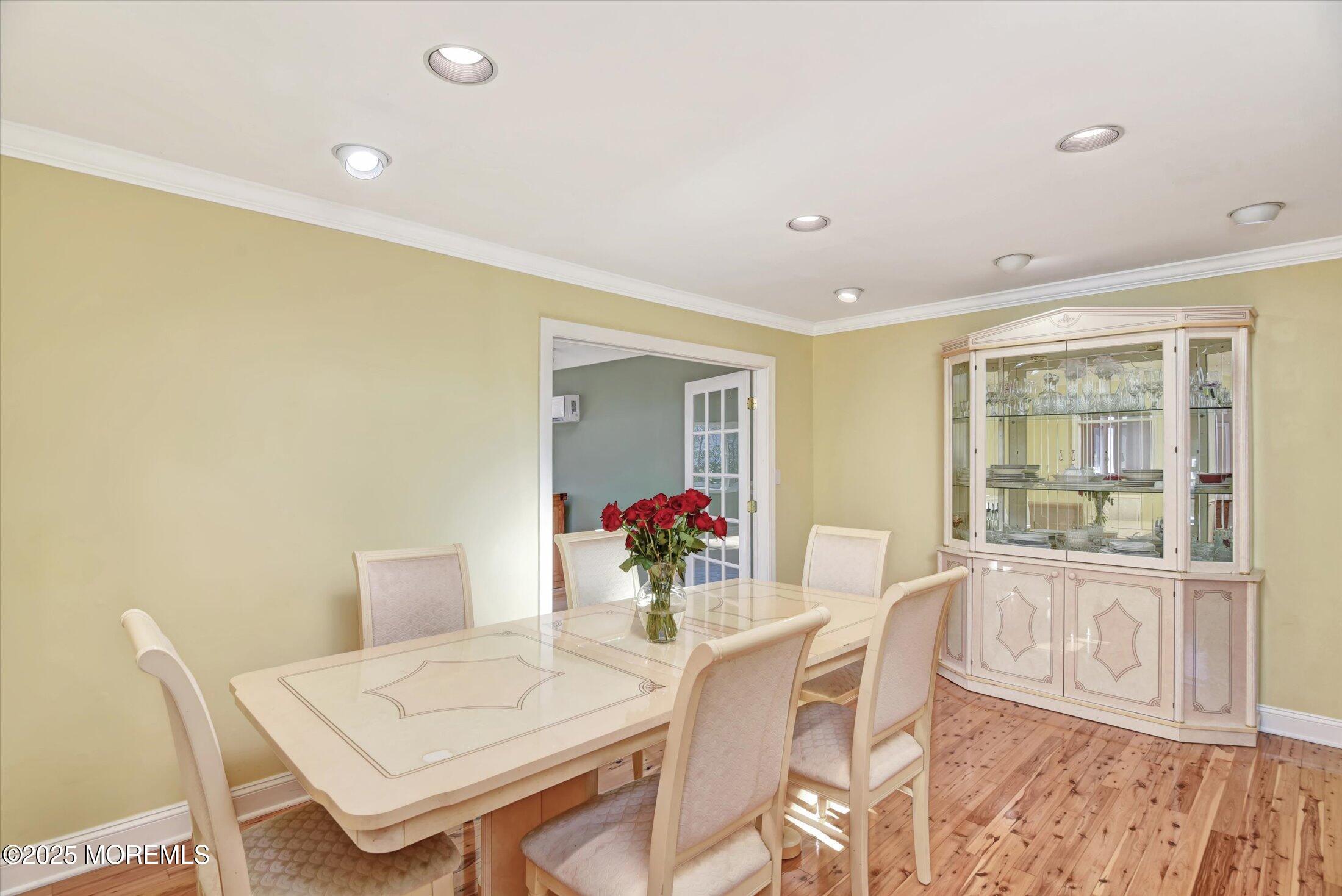 7 Mccue Road Morganville, NJ 07751 - Photo 7 of 55 10-Dining Room