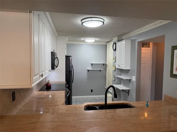 a view of a living room