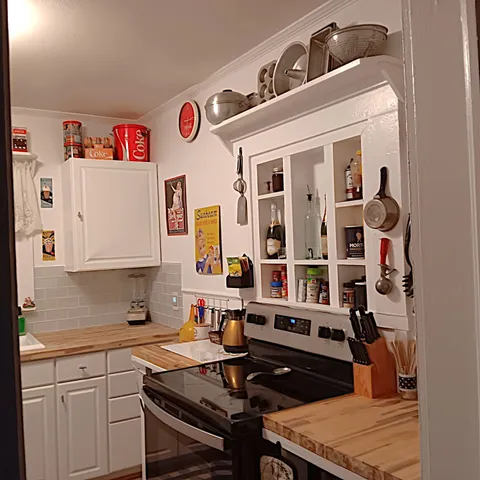 a view of walk in closet