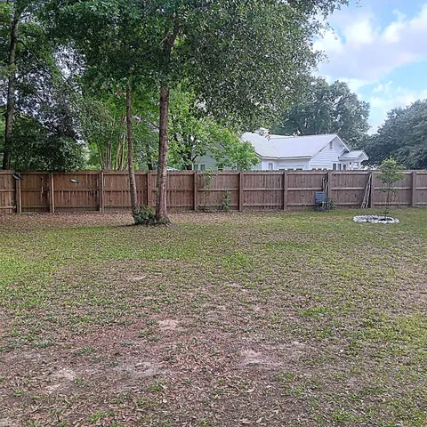 $213,000 | 72 Park Avenue, DeFuniak Springs, FL 32435