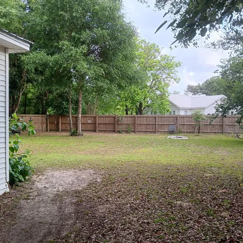 $213,000 | 72 Park Avenue, DeFuniak Springs, FL 32435