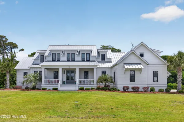$2,400,000 | 410 Sunrise Court, Emerald Isle, NC 28594