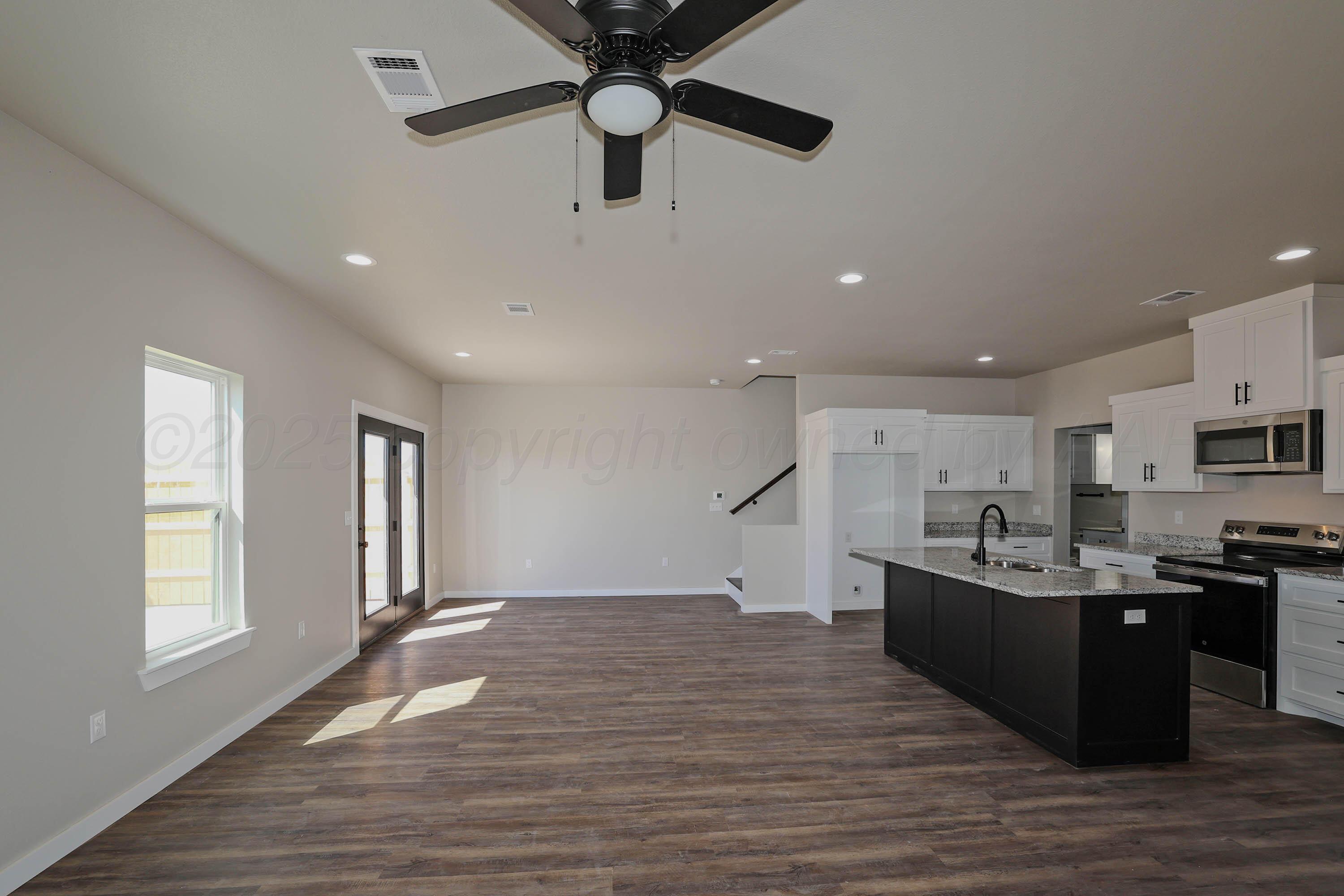 4010 Clive Avenue Amarillo, TX 79118 - Photo 16 of 41 16-Number 1-Living Area