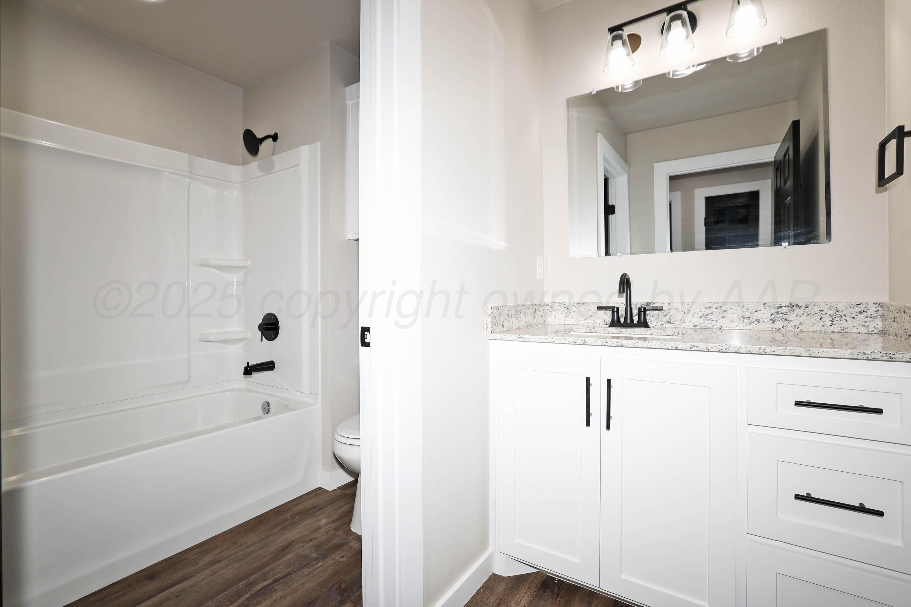 4010 Clive Avenue Amarillo, TX 79118 - Photo 34 of 41 34-Number 1-Bathroom