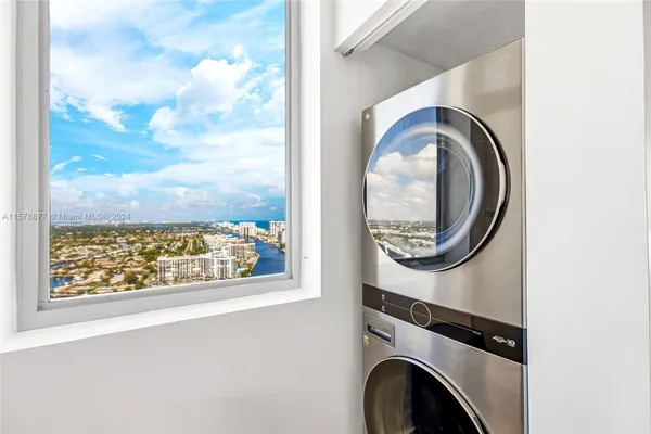 $7,000 | 2600 East Hallandale Beach Boulevard, Unit T3302, Hallandale Beach, FL 33009