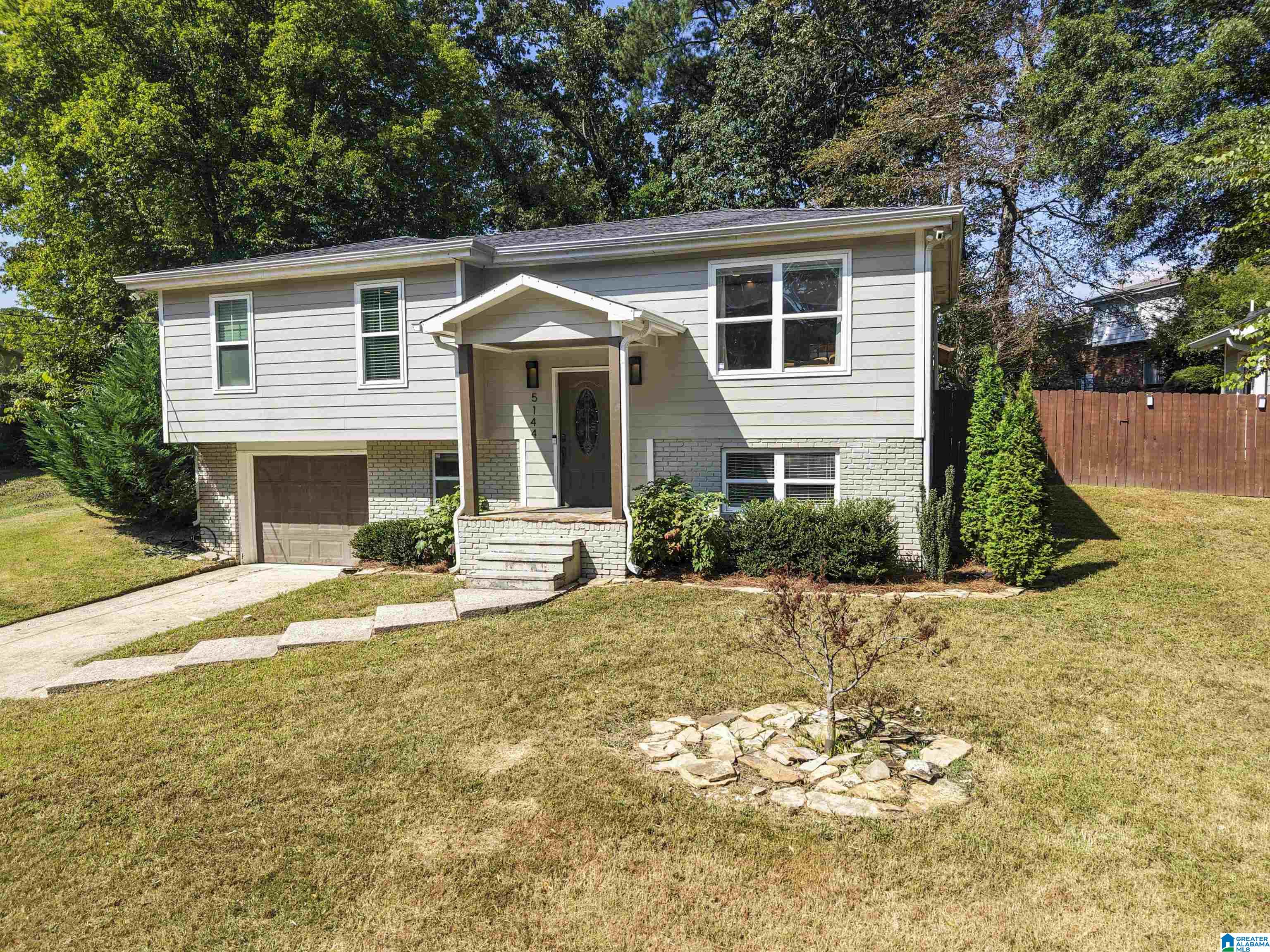 5144 Northumberland Road Birmingham, AL 35210 - Photo 1 of 31