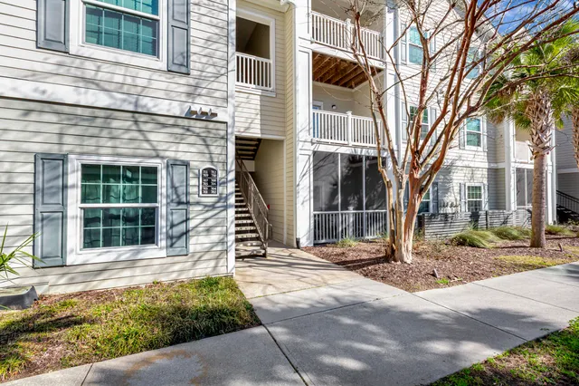 $1,975 | 1300 Park W Boulevard, Unit 706, Mount Pleasant, SC 29466