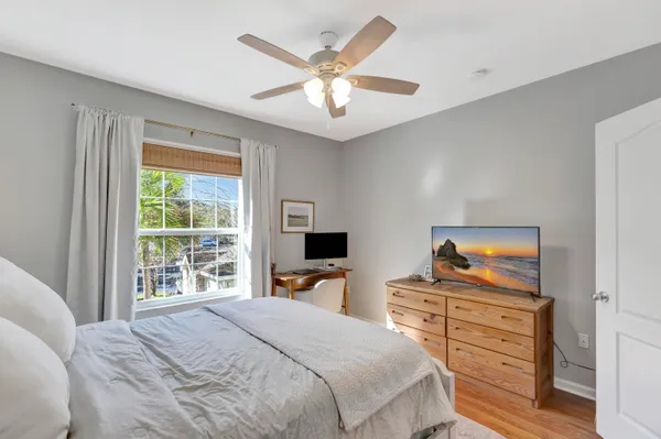$1,735 | 1300 Park W Boulevard, Unit 706, Mount Pleasant, SC 29466