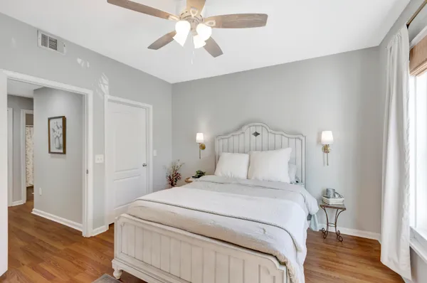$1,735 | 1300 Park W Boulevard, Unit 706, Mount Pleasant, SC 29466