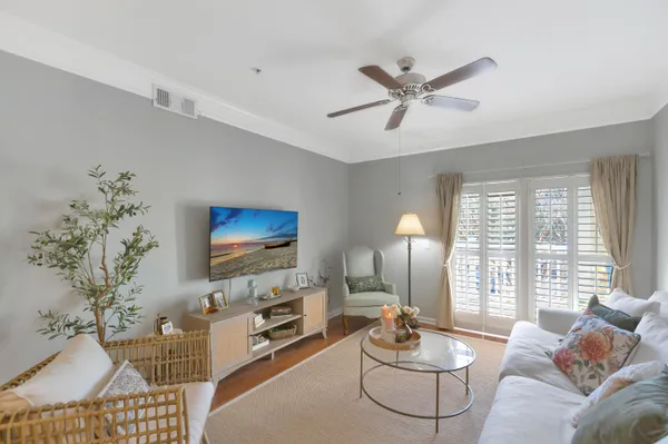 $1,735 | 1300 Park W Boulevard, Unit 706, Mount Pleasant, SC 29466