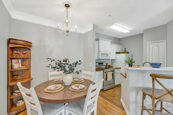 $1,735 | 1300 Park W Boulevard, Unit 706, Mount Pleasant, SC 29466