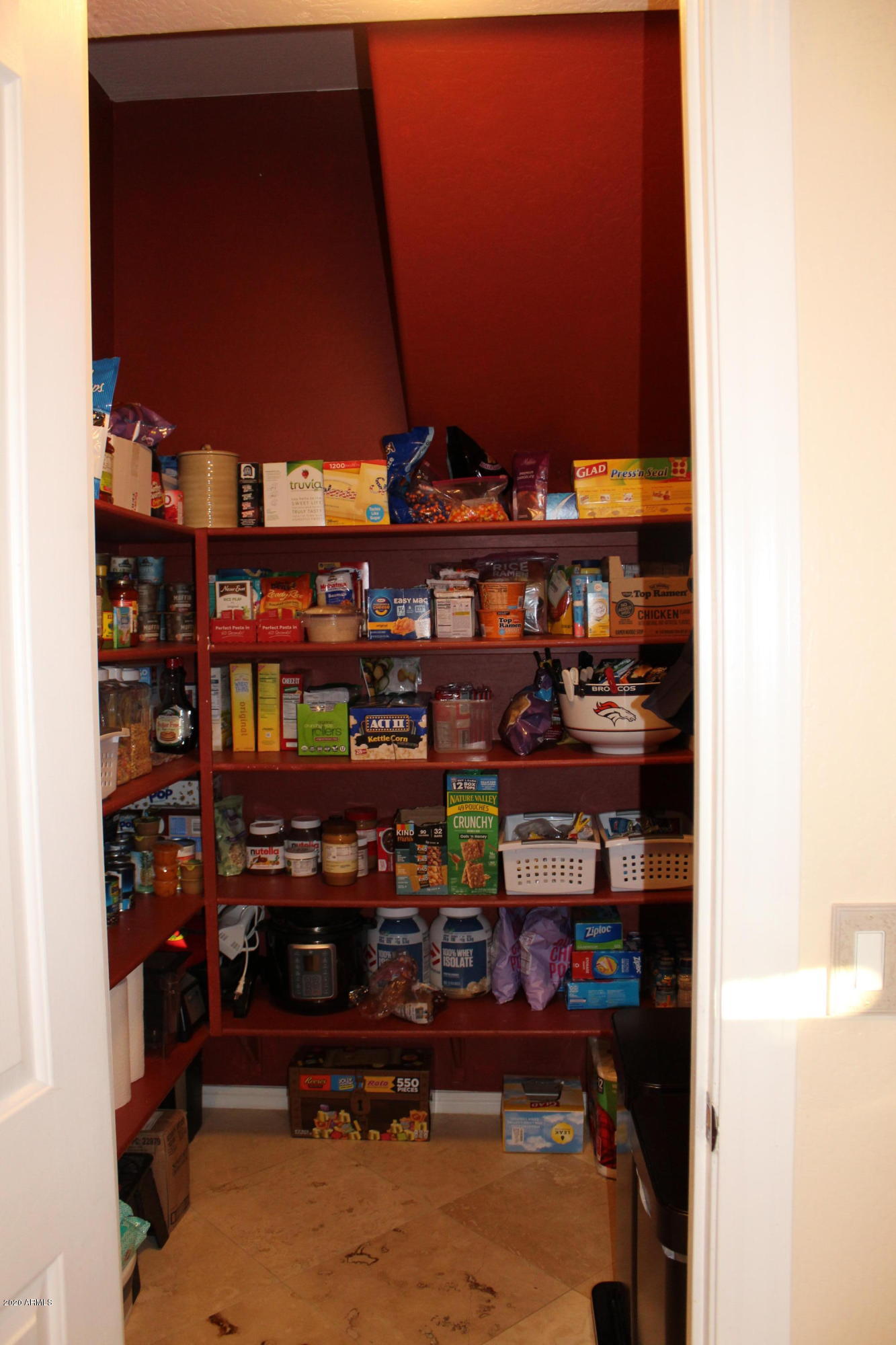1267 East Baranca Road Gilbert, AZ 85297 - Photo 10 of 62 Pantry