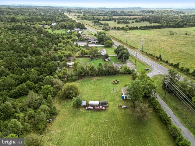 a view of an ocean and mountain view