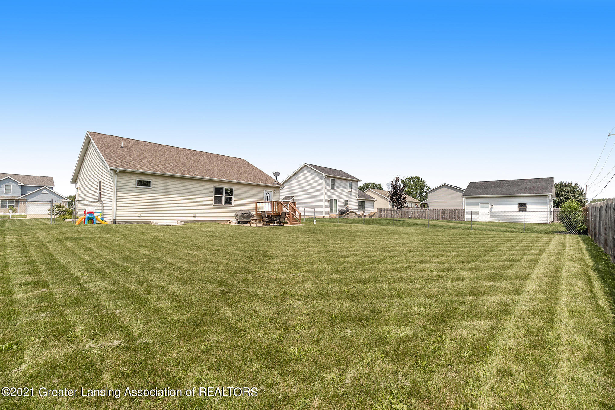 6360 Macadam Way Dimondale, MI 48821 - Photo 25 of 28 Yard