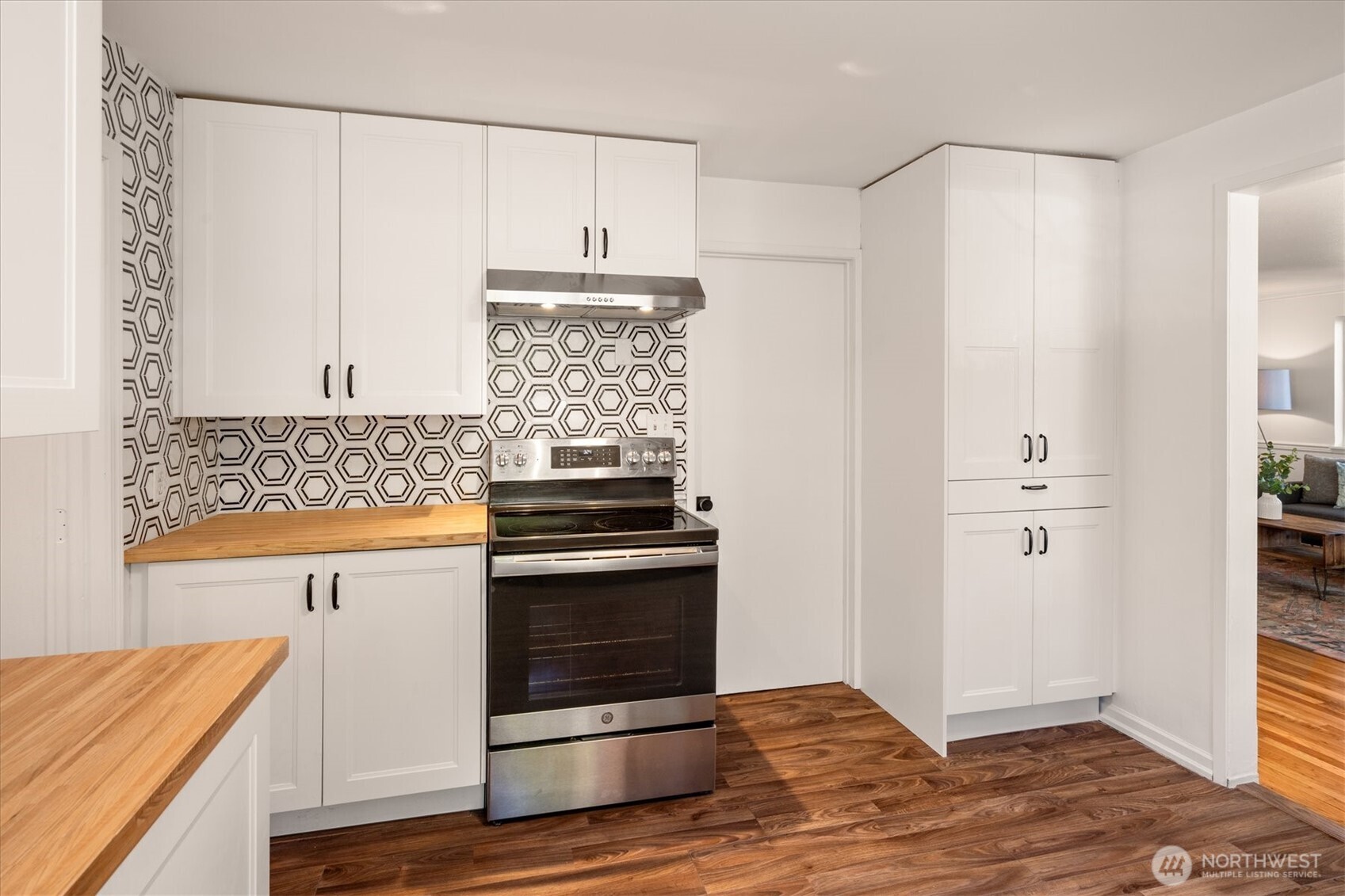 15919 19th Avenue Southwest Burien, WA 98166 - Photo 10 of 29