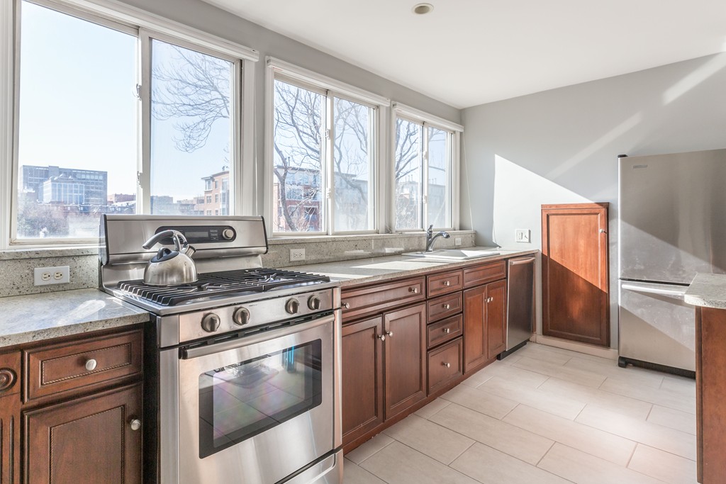 446 Shawmut Avenue, Unit 3 Boston, MA 02118 - Photo 8 of 15