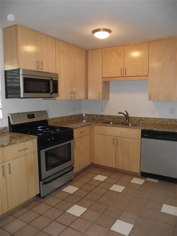 413 Northwest 35th Terrace Gainesville, FL 32607 - Photo 6 of 17