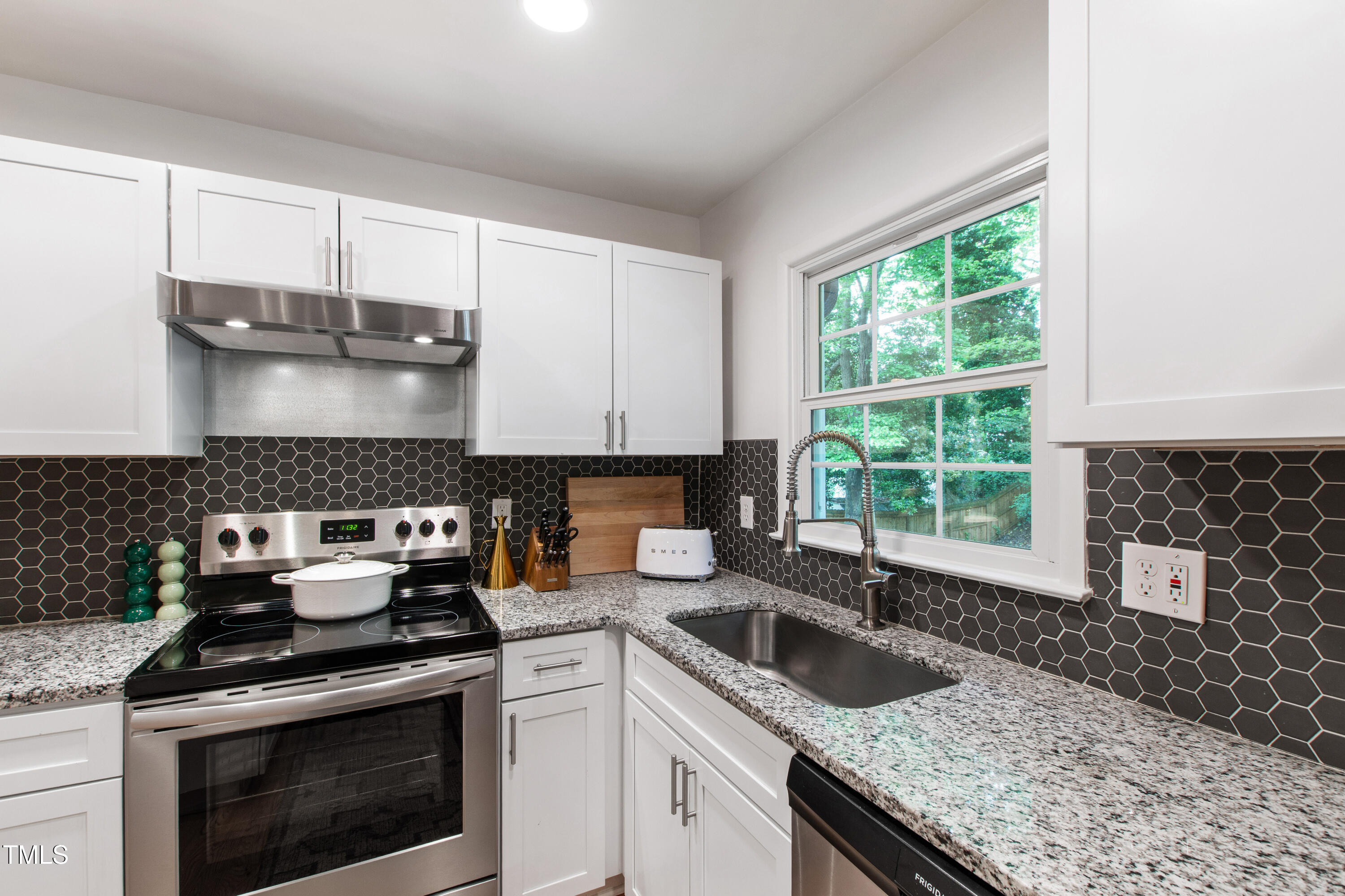 7409 Fiesta Way Raleigh, NC 27615 - Photo 12 of 40 Fiesta (9)