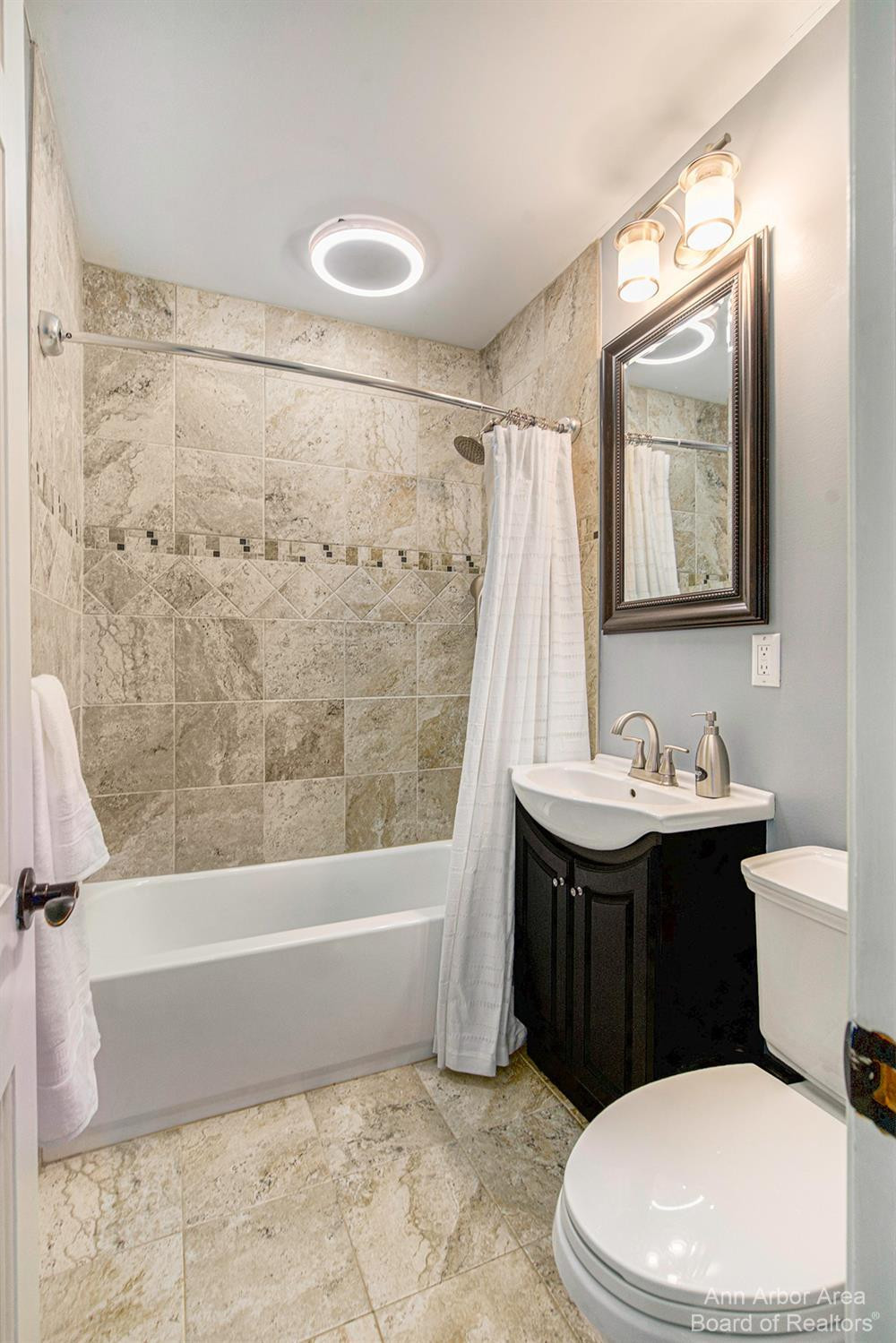 2020 Ferdon Road Ann Arbor, MI 48104 - Photo 11 of 32 Photo 11