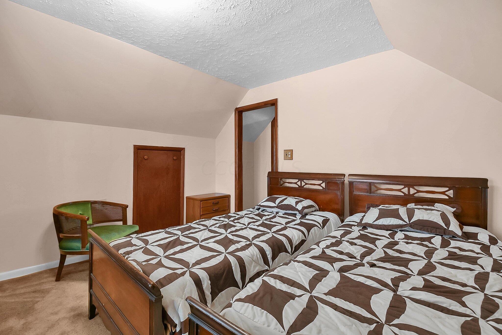1802 Devonshire Road Columbus, OH 43219 - Photo 15 of 28 15-web-or-mls-1802-devonshire-rd