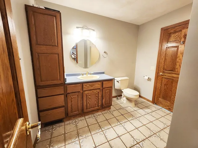 $679,900 | 4230 North Juniper Drive, Janesville, WI 53545