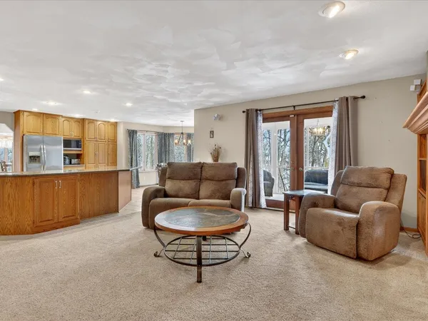 $669,500 | 4230 North Juniper Drive, Janesville, WI 53545