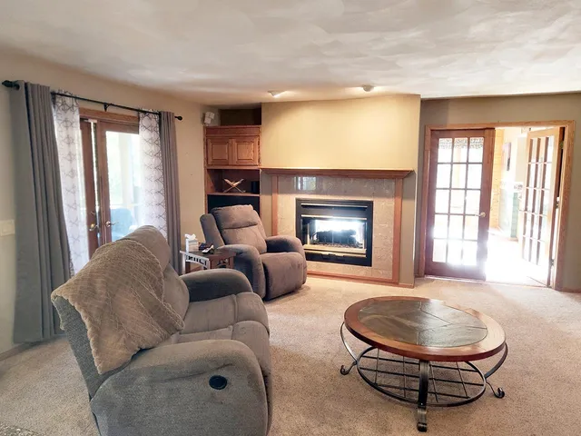 $679,900 | 4230 North Juniper Drive, Janesville, WI 53545