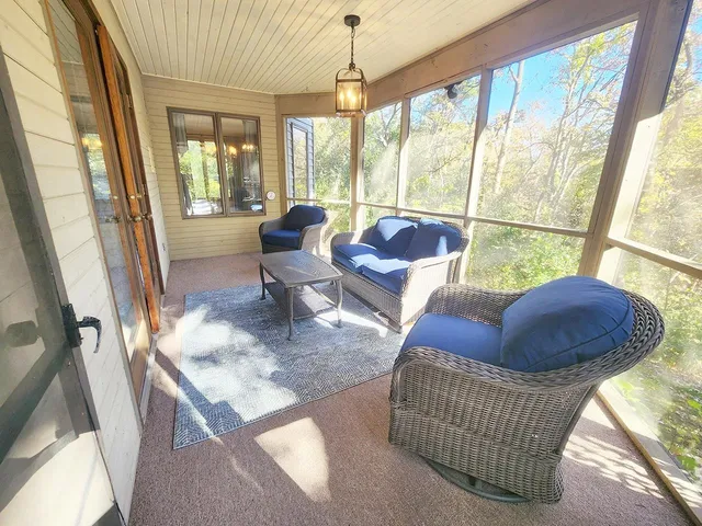 $679,900 | 4230 North Juniper Drive, Janesville, WI 53545