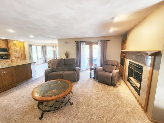 $679,900 | 4230 North Juniper Drive, Janesville, WI 53545