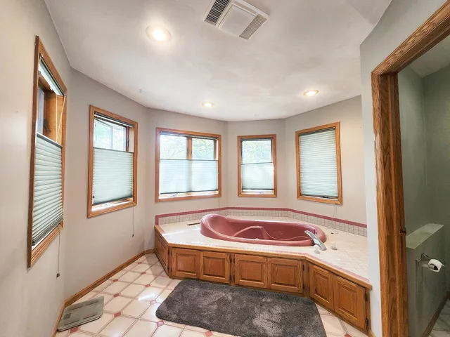 $679,900 | 4230 North Juniper Drive, Janesville, WI 53545