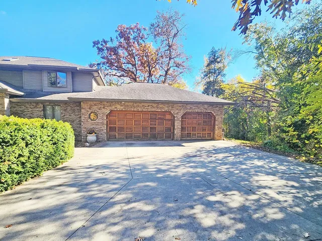 $679,900 | 4230 North Juniper Drive, Janesville, WI 53545