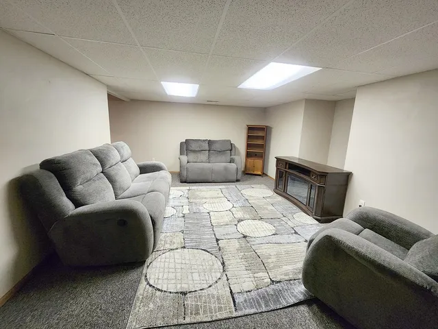 $679,900 | 4230 North Juniper Drive, Janesville, WI 53545