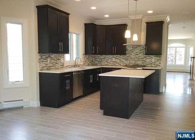 358 Tom Hunter Road Fort Lee, NJ 07024 - Photo 3 of 14