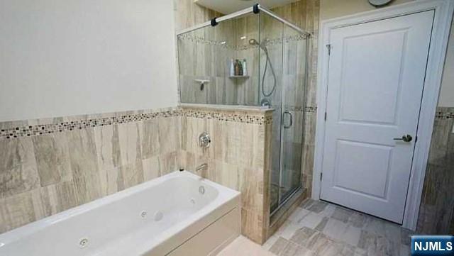 358 Tom Hunter Road Fort Lee, NJ 07024 - Photo 7 of 14