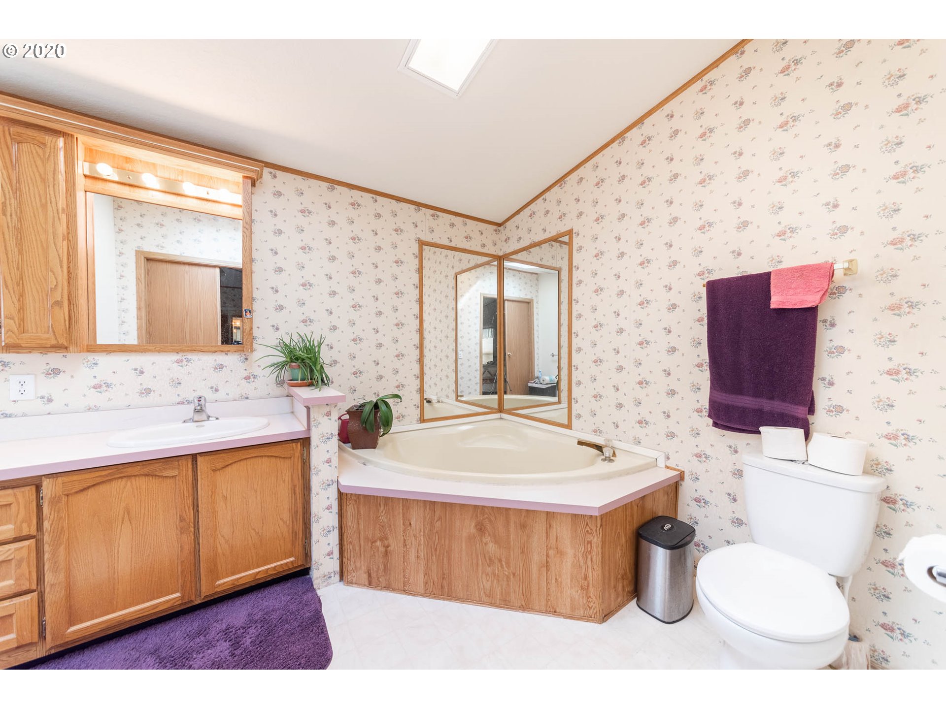 1055 T Street Springfield, OR 97477 - Photo 14 of 21