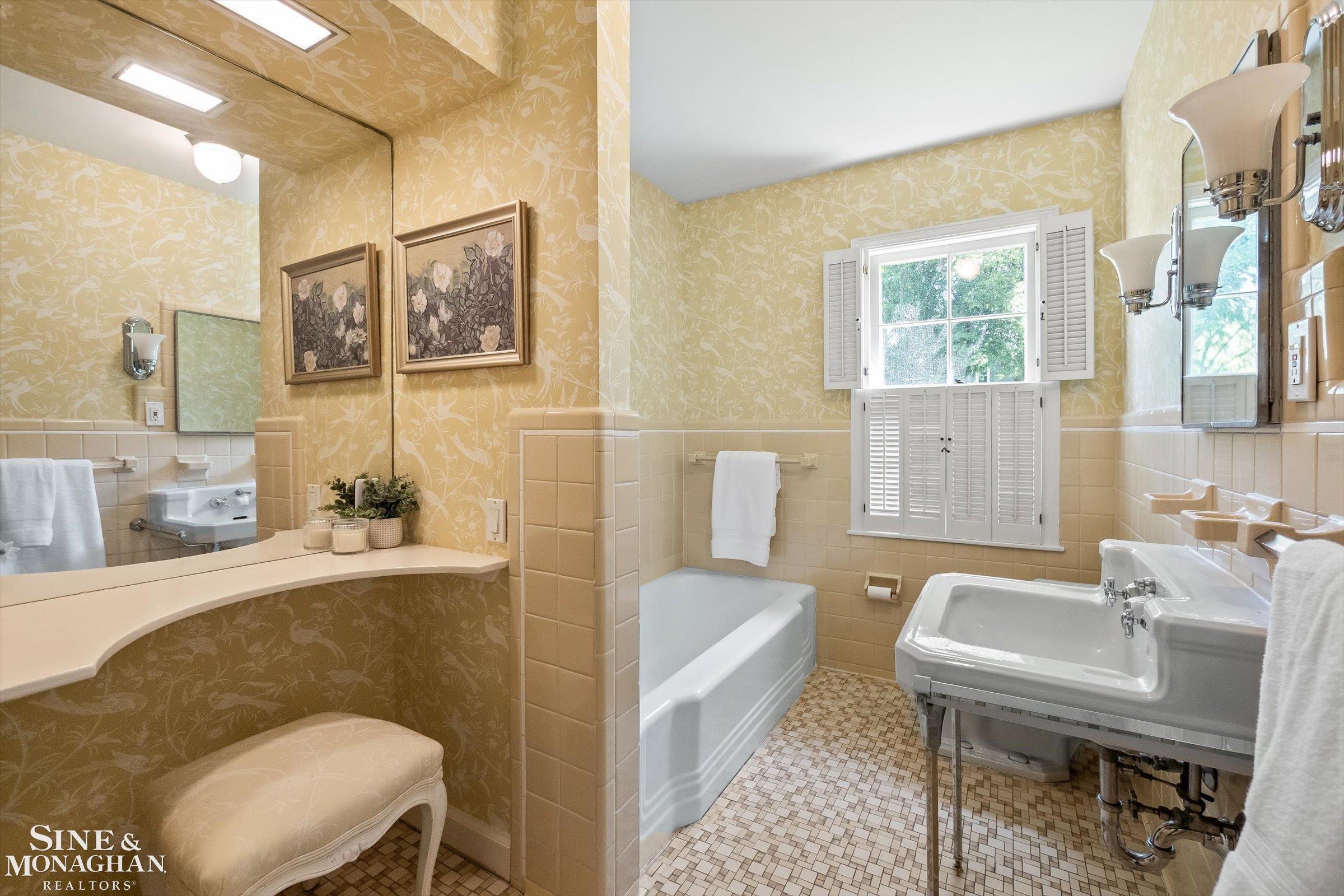 1023 Harvard Road Grosse Pointe, MI 48230 - Photo 25 of 49