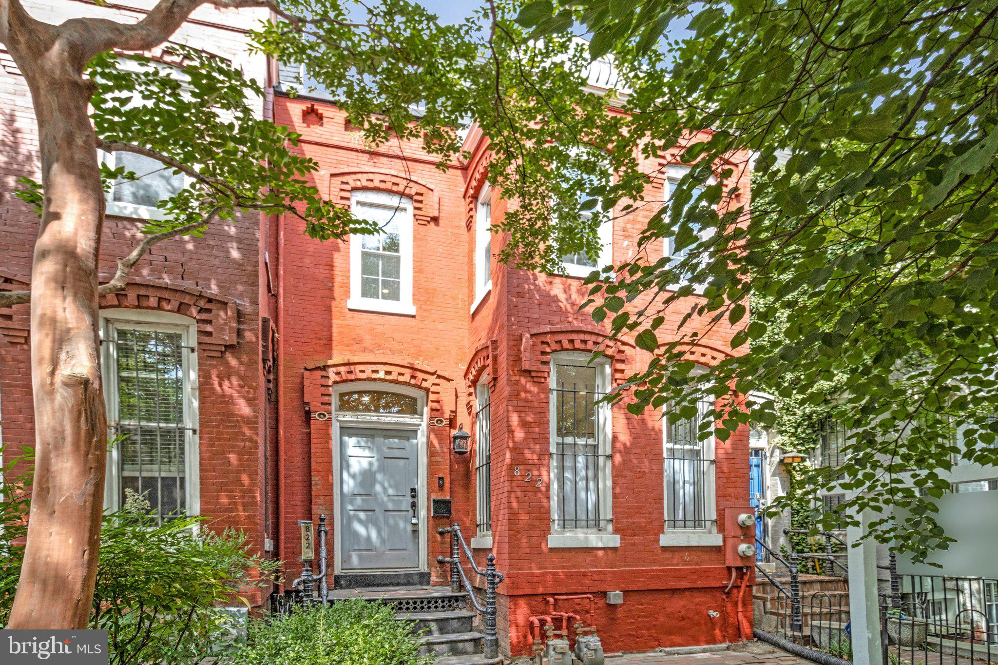 822 5th Street Northeast Washington, DC 20002 - Photo 3 of 48