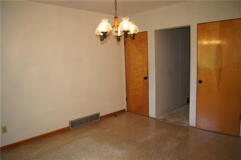 532 Longfellow Street Vandergrift, PA 15690 - Photo 8 of 25 Gallery Image 8