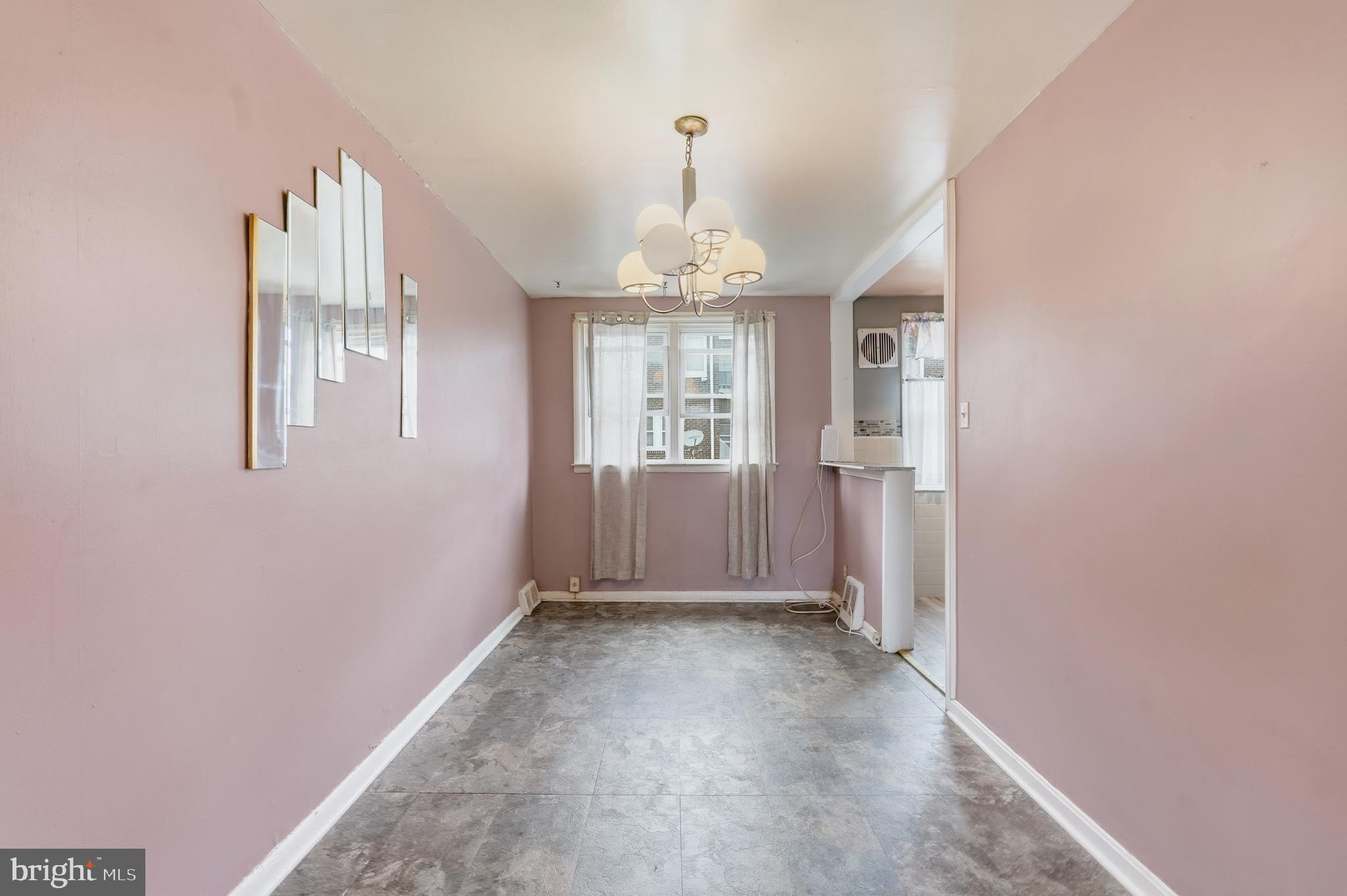 8033 Temple Road Philadelphia, PA 19150 - Photo 9 of 28 Dining Room