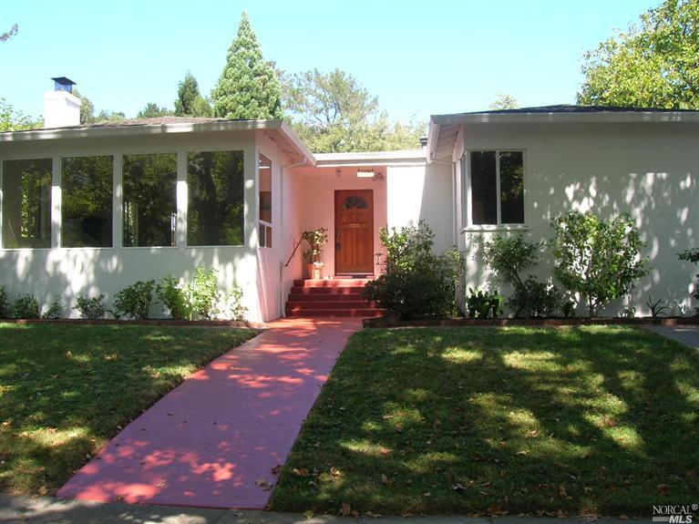 118 Center Street San Rafael, CA 94901 - Photo 1 of 1 a front view of a house with garden