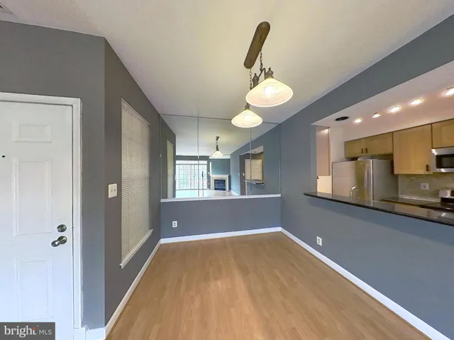 $2,600 | 5917 Barbados Place, Unit 27, Rockville, MD 20852