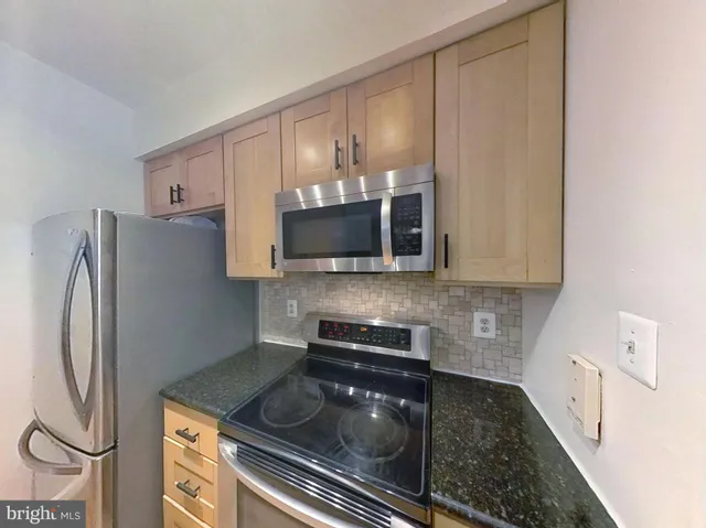 $2,600 | 5917 Barbados Place, Unit 27, Rockville, MD 20852