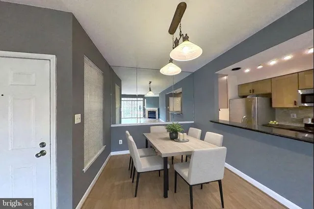 $2,600 | 5917 Barbados Place, Unit 27, Rockville, MD 20852