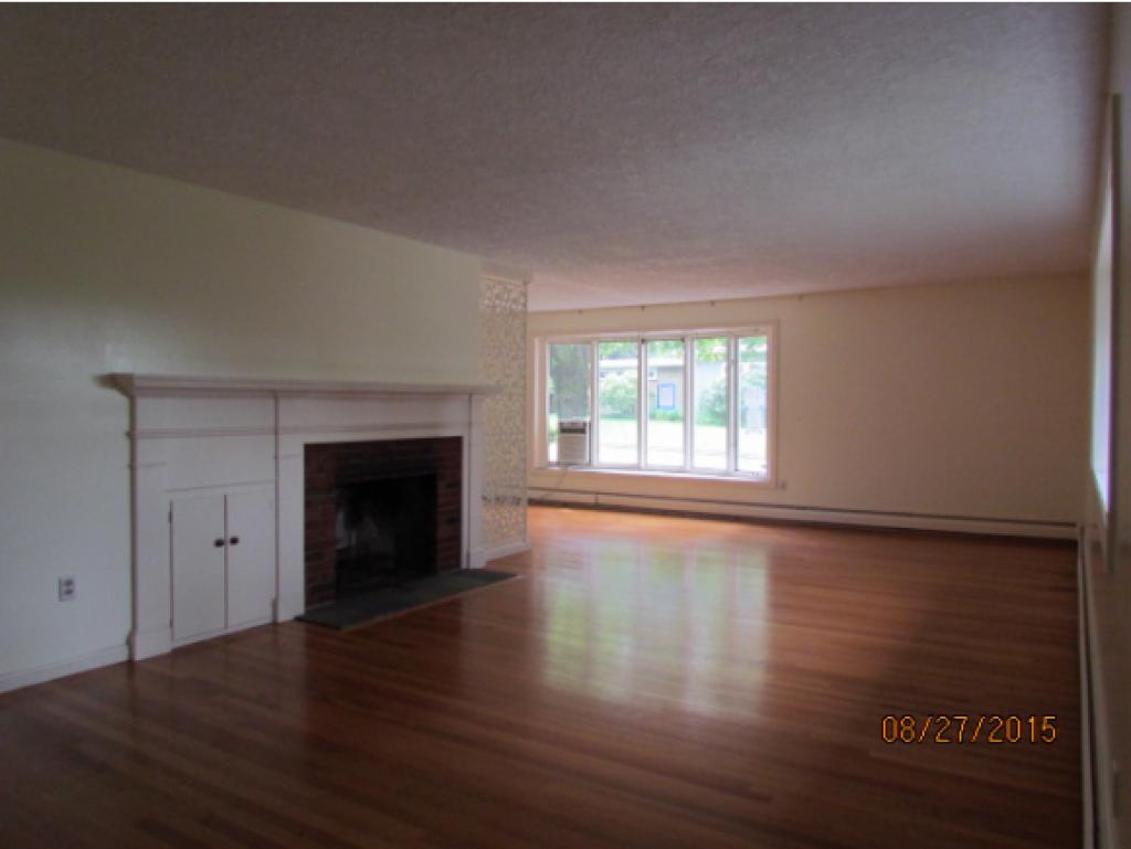 106 North Acres Road Manchester, NH 03104 - Photo 12 of 14 Gallery Image 12