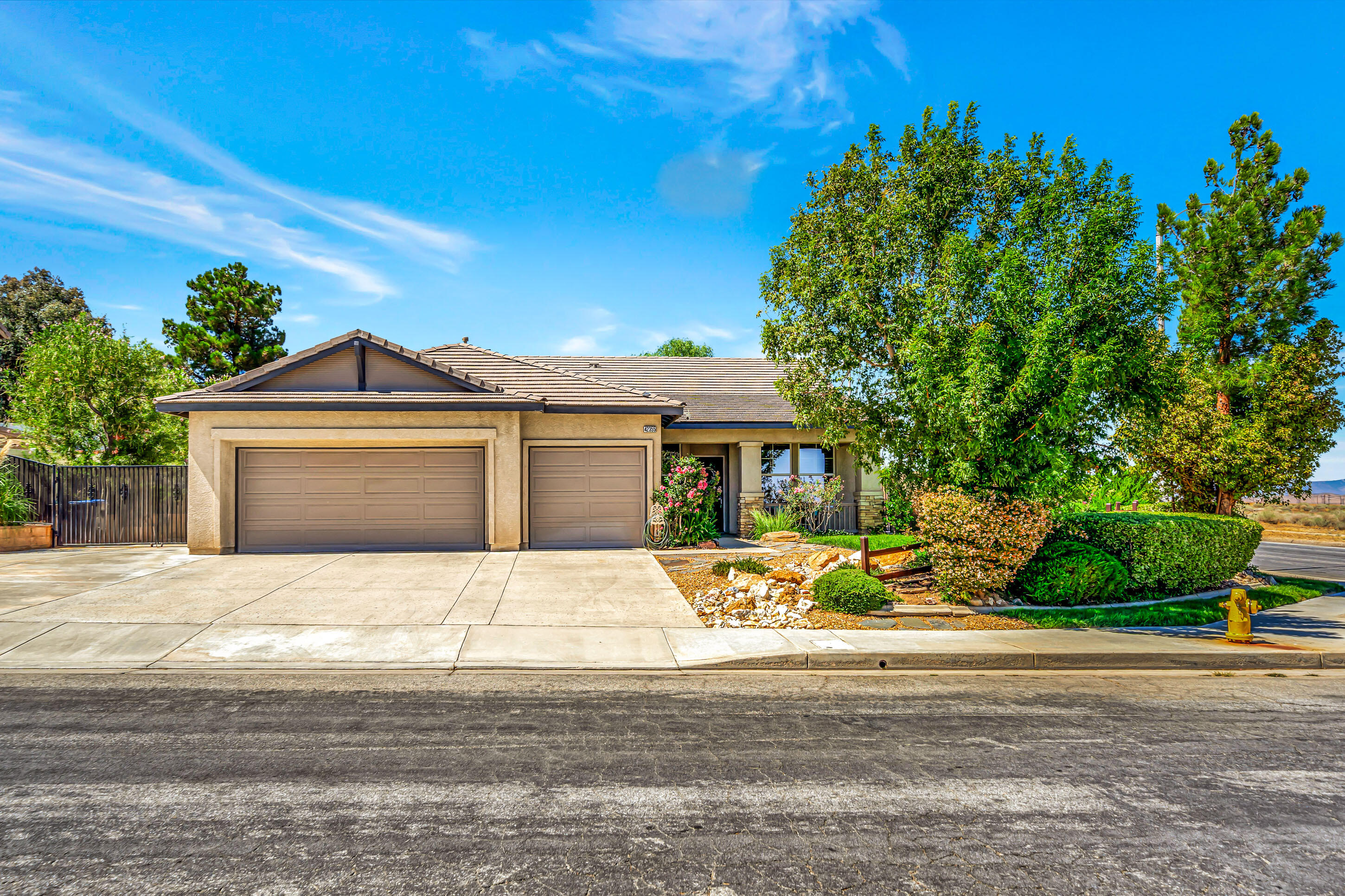 42355 Ridge View Drive Lancaster, CA 93536 - Photo 3 of 71 SkyFilm- 02