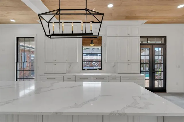 $1,140,000 | 5468 Dayna Court, New Orleans, LA 70124